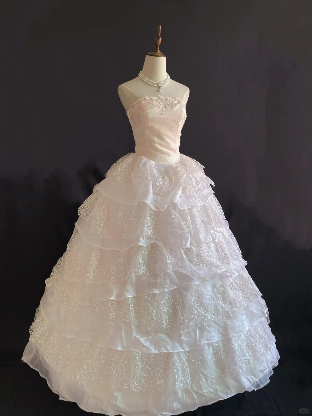 Blush pink strapless romantic gown with fitted waist and voluminous princess skirt, wedding dress and bridal gown gh8250