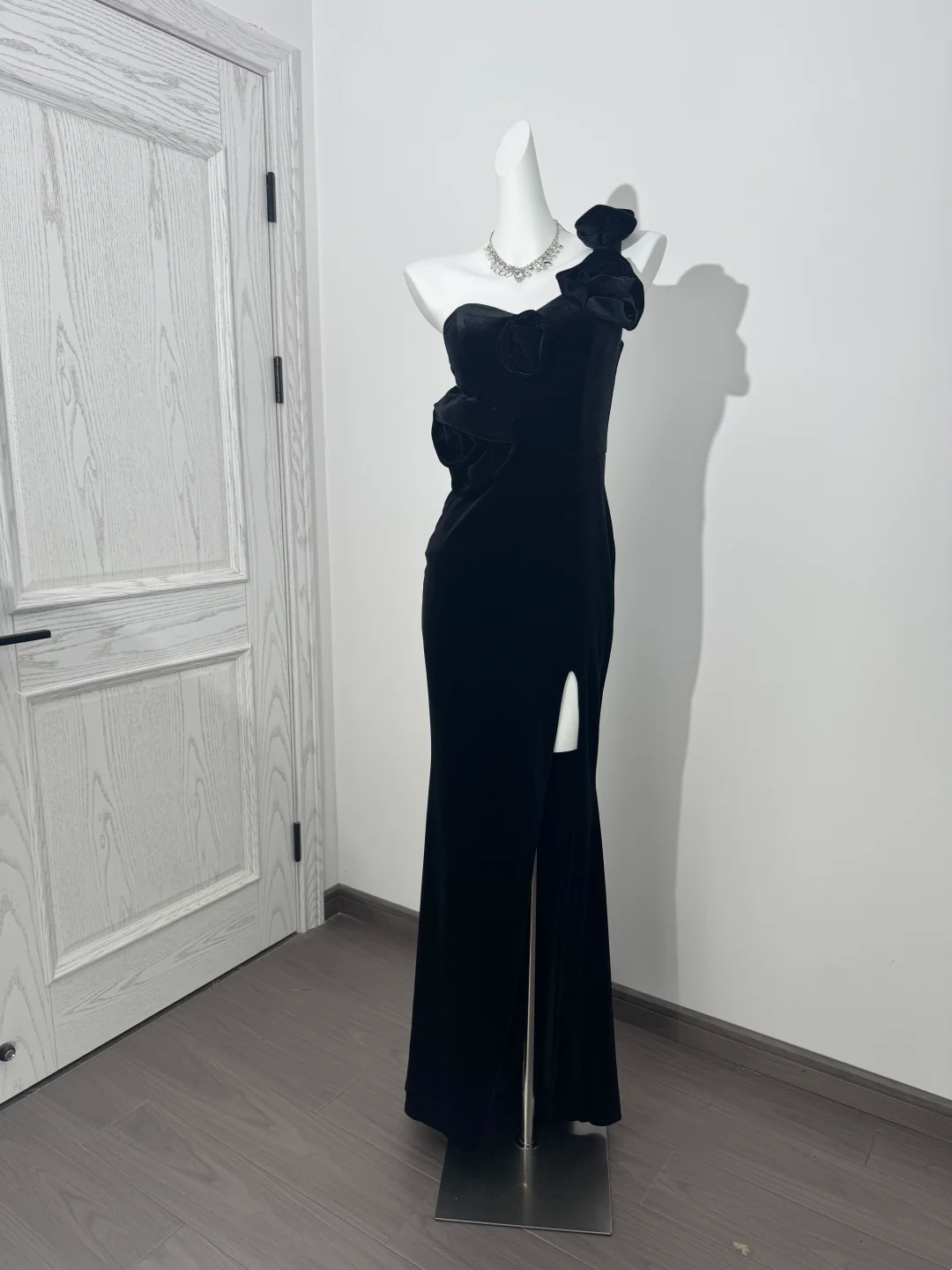 Black One-Shoulder Waist-Hugging Slim Elegant Prom & Evening Dress gh7225