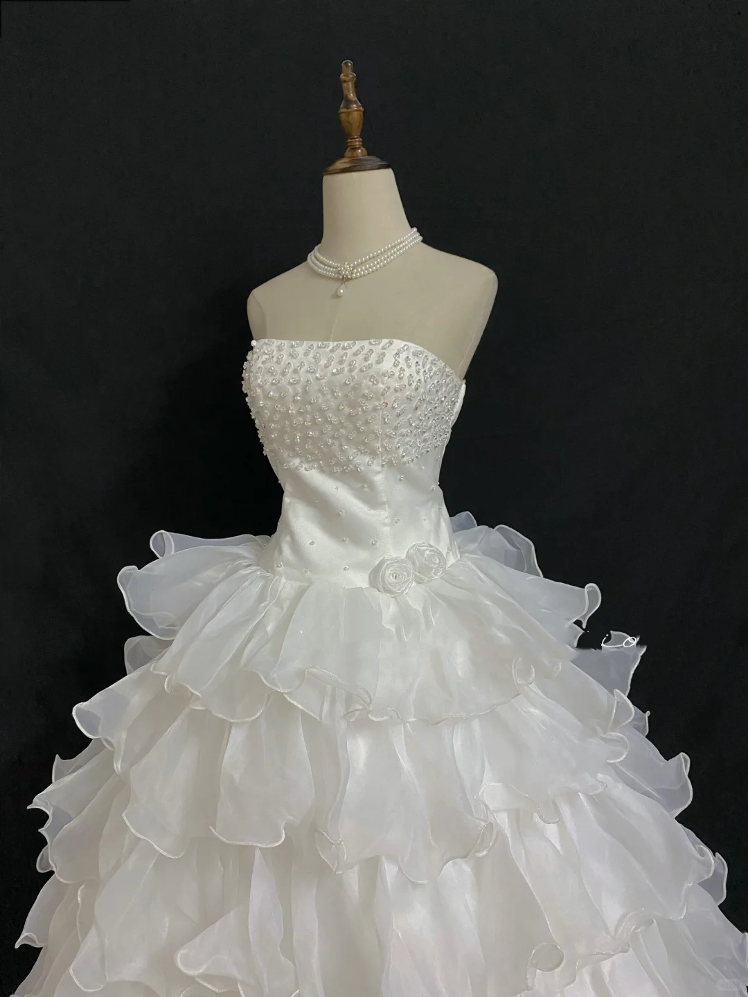 Off-White Strapless Long Romantic Wedding Dress, Beaded Details, Cinched Waist, Voluminous Tiered Cake Skirt gh8349