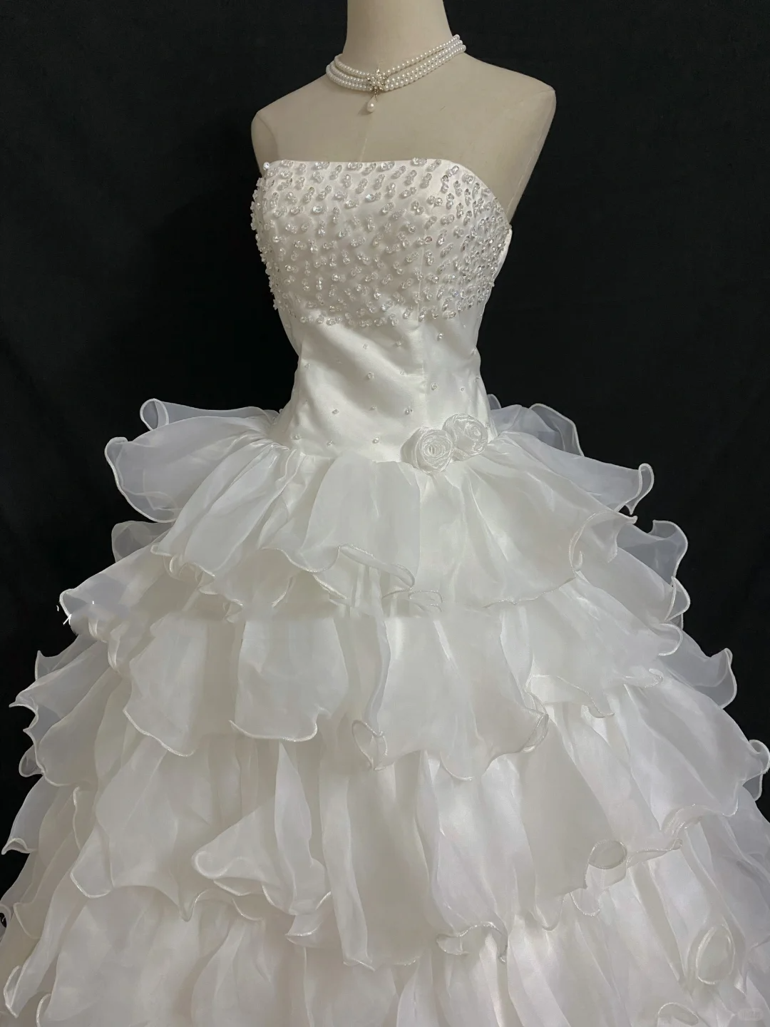 Off-White Strapless Long Romantic Wedding Dress, Beaded Details, Cinched Waist, Voluminous Tiered Cake Skirt gh8349