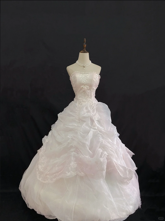 Off-white strapless long romantic gown with cinched waist and voluminous princess skirt, wedding dress & bridal gown gh8254