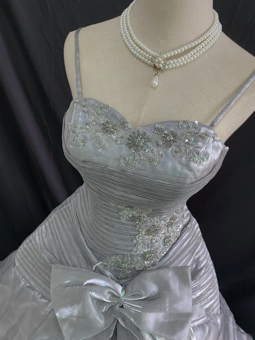 Light Gray Spaghetti Strap Luxury Romantic Gown, Cinched Waist & Voluminous Skirt, Wedding Dress & Bridal Gown gh8210