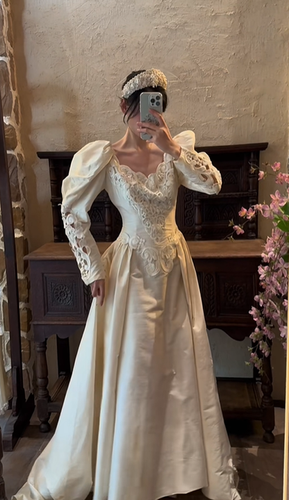 Cream White Vintage Palace Wedding Gown, Heart Neck Puff Long Sleeve Cutwork Embroidery Satin A‑Line Floor‑Length Bridal Dress gh9063