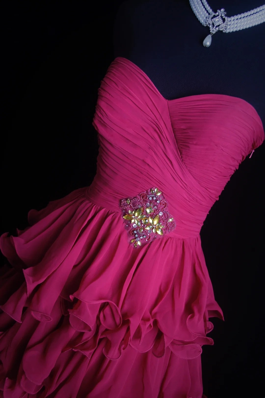 girlhomeshops-Fuchsia Chiffon Ärmelloses bodenlanges gestuftes Rüschen-Abendkleid gh6304
