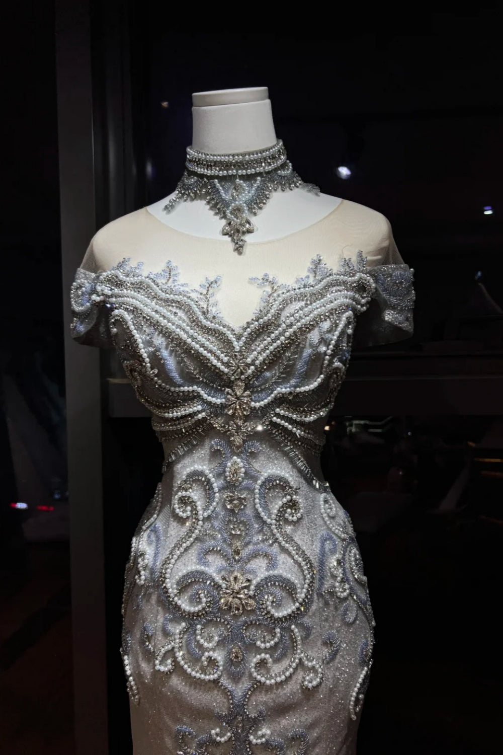 Ein funkelndes Kleid ✨ Ein Meerjungfrauenkleid, das einen atemberaubenden Auftritt hinlegte gh6724