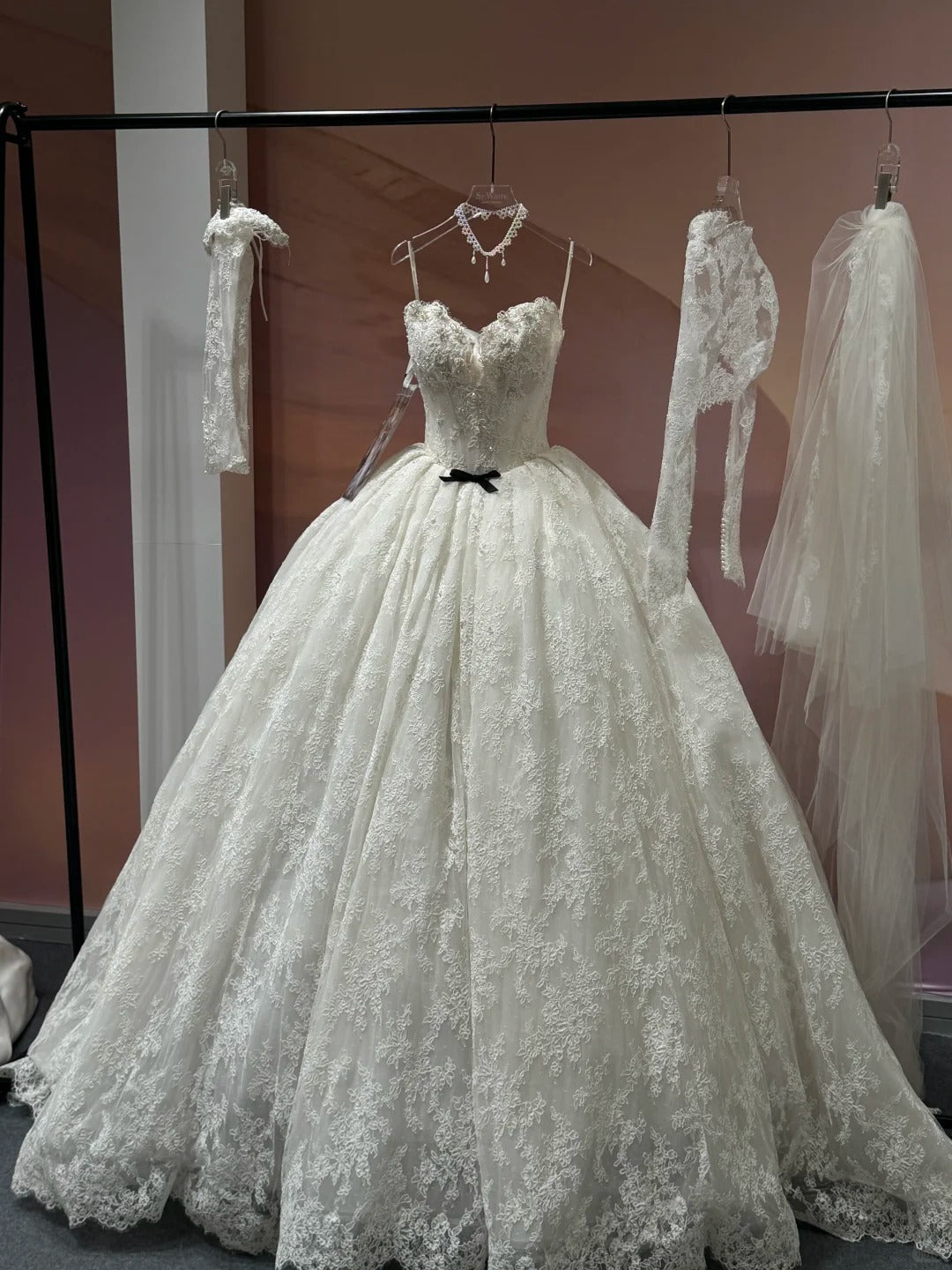 Girlhomeshops - Brautkleid Prinzessin Tüll süß klassisch elegant langes Brautkleid exquisite Spitze gh5448