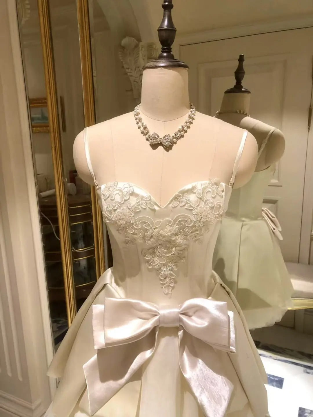 Girlhomeshops - Robe courte en tulle satiné avec nœud blanc, robe de soirée d'anniversaire, robe de huitième année gh5292