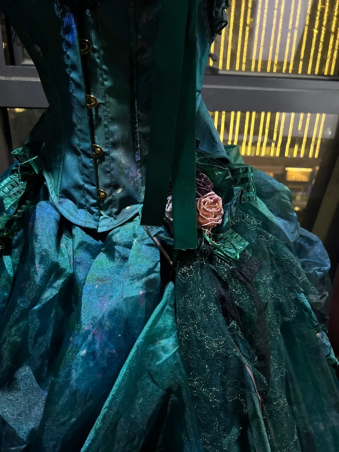 Strahlend und atemberaubend: Wunderschönes langes Abendkleid „Manor Princess“ in Smaragdgrün (gh6729)