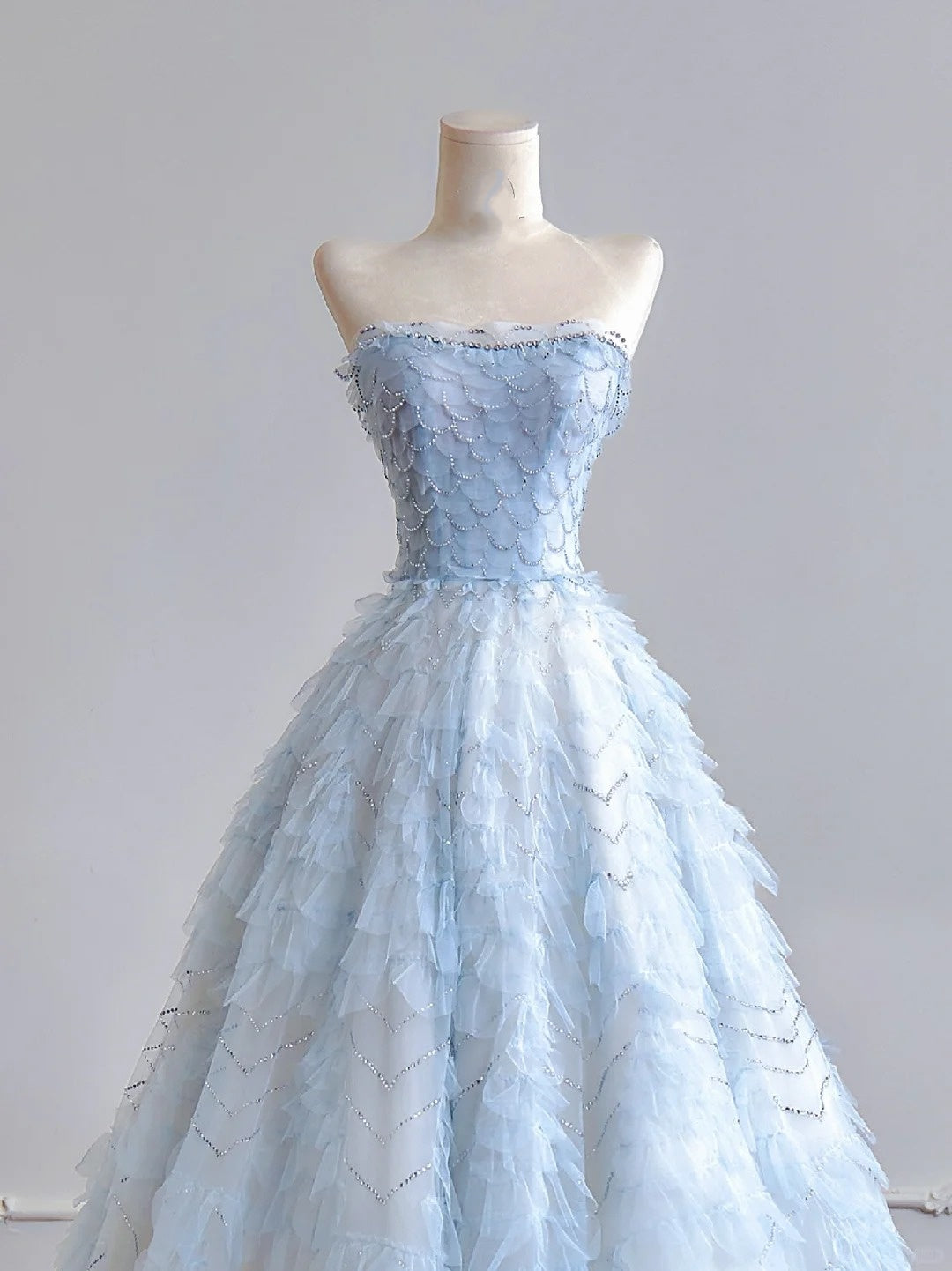 Girlhomeshops – Hellblaues, bodenlanges, feenhaftes Organza-Tüll-Ballkleid, Hochzeitskleid gh5487