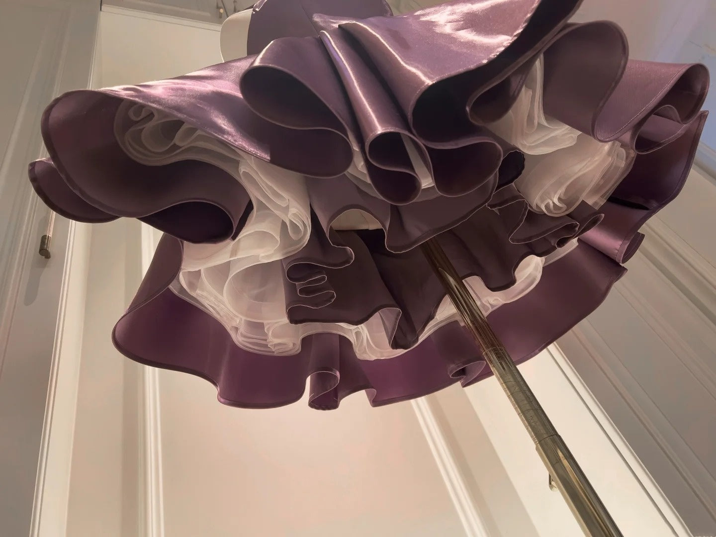 Robe courte violette à volants scintillants, idéale pour un anniversaire ou un bal de promo (gh6794)