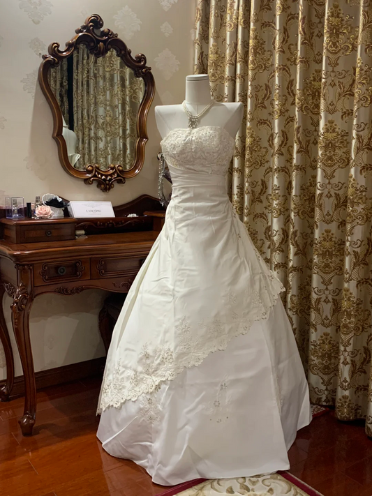 White Strapless Waist-Cinched Voluminous Skirt Prom Gown, Birthday Dress, Bridal Wedding Gown gh7265