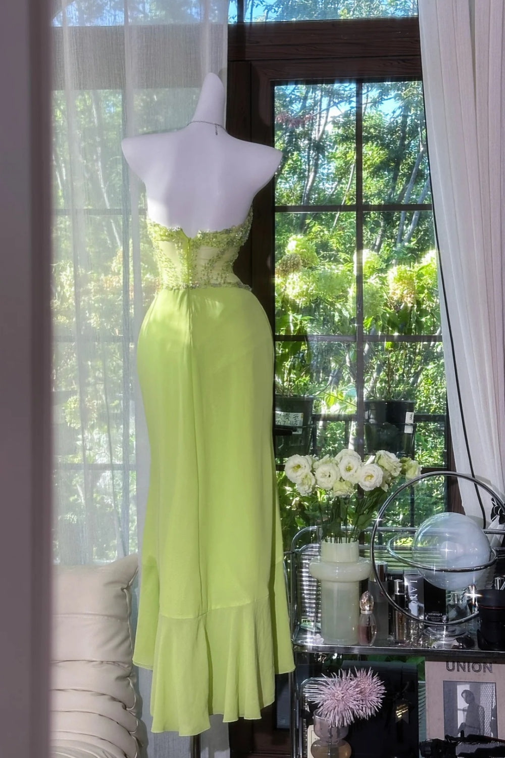 Robe longue en mousseline verte romantique féerique ornée de perles exquises, idéale pour un rendez-vous ou une soirée (gh6910)