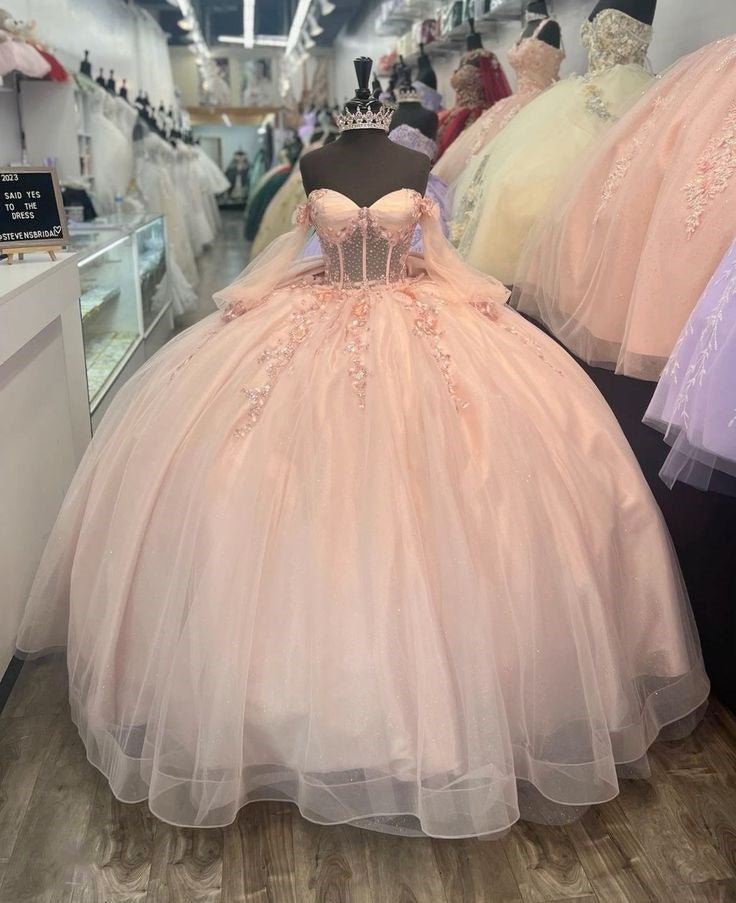 Rosa Quinceaine-Kleid mit Perlenapplikationen und langen Ärmeln, Ballkleid, Abschlusskleid, Abendkleid, süßes Kleid für 16-Jährige, gh3122