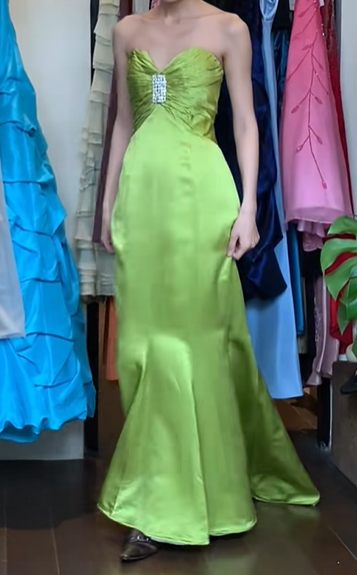 Lime Green Vintage Prom Dress Strapless Sweetheart Twist Bodice Rhinestone Brooch Satin Mermaid Long Evening Gown gh9626