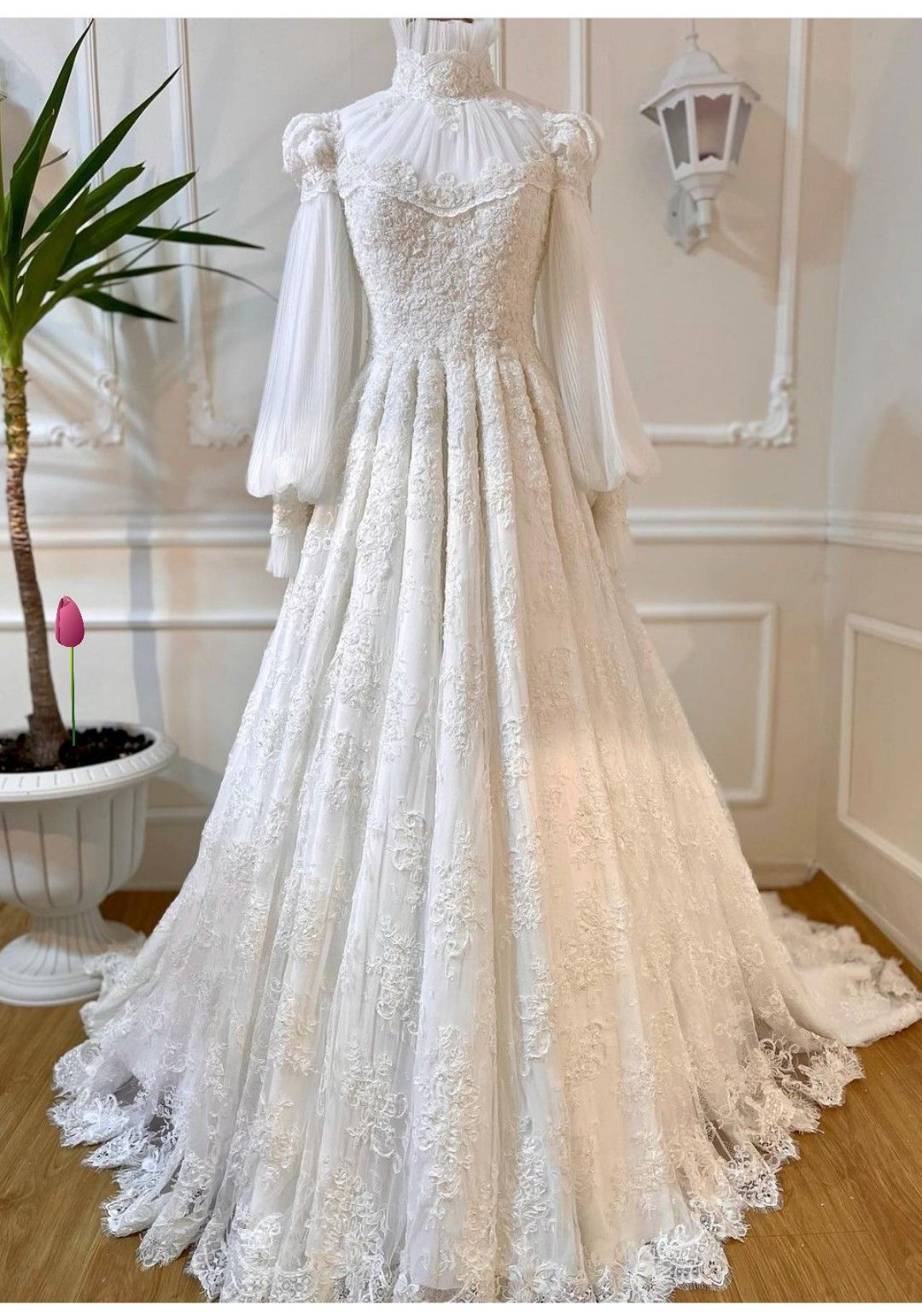 Robe de bal longue vintage en dentelle et tulle à manches gigot | Style édouardien, col montant, idéale pour un mariage, une cérémonie ou un gala (gh6409)