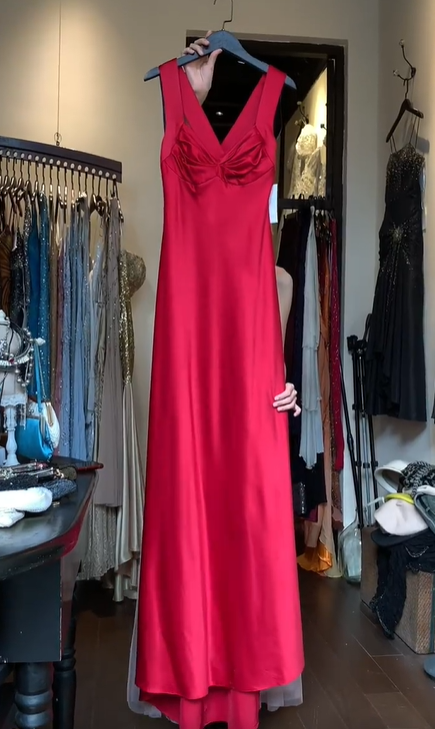 Wide Strap Red Satin Prom Dress V Neck Front Bow Ruched Formal Evening Gown gh9810