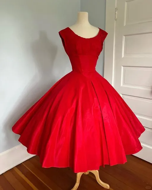 Bright Red 1950s Vintage Midi Cocktail Dress, Boat Neck Sleeveless Fitted Bodice Satin Gathered Full Swing Skirt Evening Gown gh9091