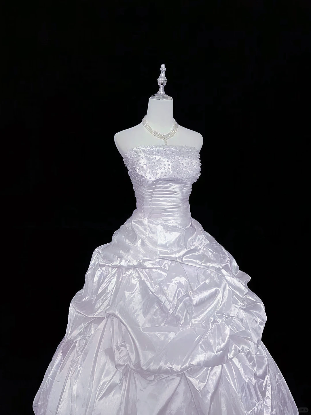 Lavender Strapless Beaded Cinched Waist Voluminous Princess Skirt Long Romantic Dress, Wedding Gown gh7951