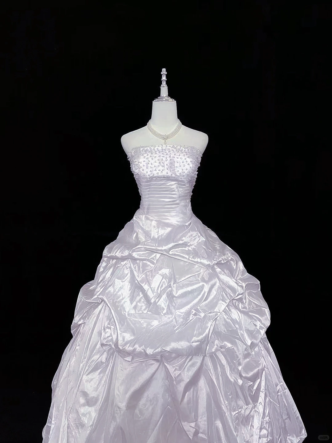Lavender Strapless Beaded Cinched Waist Voluminous Princess Skirt Long Romantic Dress, Wedding Gown gh7951