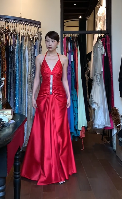 Halter Bright Red Satin Evening Gown Deep V Vertical Rhinestone Ruched A-Line Long Prom Dress gh9704