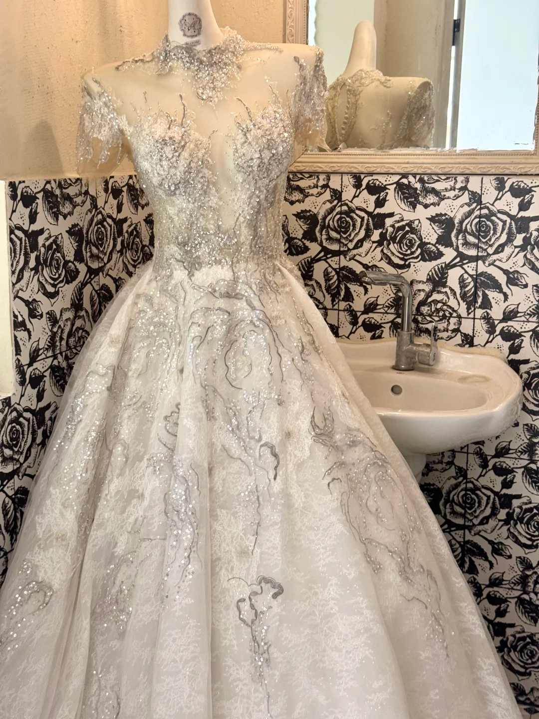 Ivory Rhinestone Embroidered Luxury Elegant Waist-Cinched Full Flared Romantic Dress, Wedding Gown gh7512