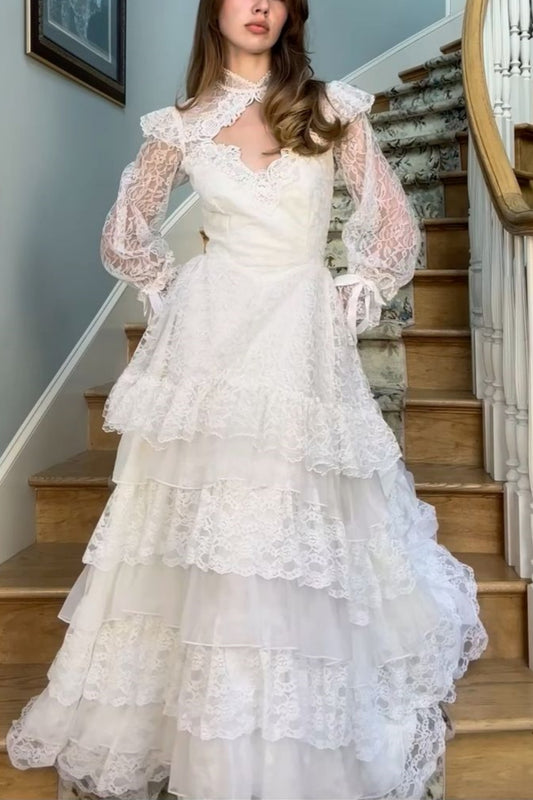 Robe de mariée blanche en dentelle à col montant et manches longues gh6485