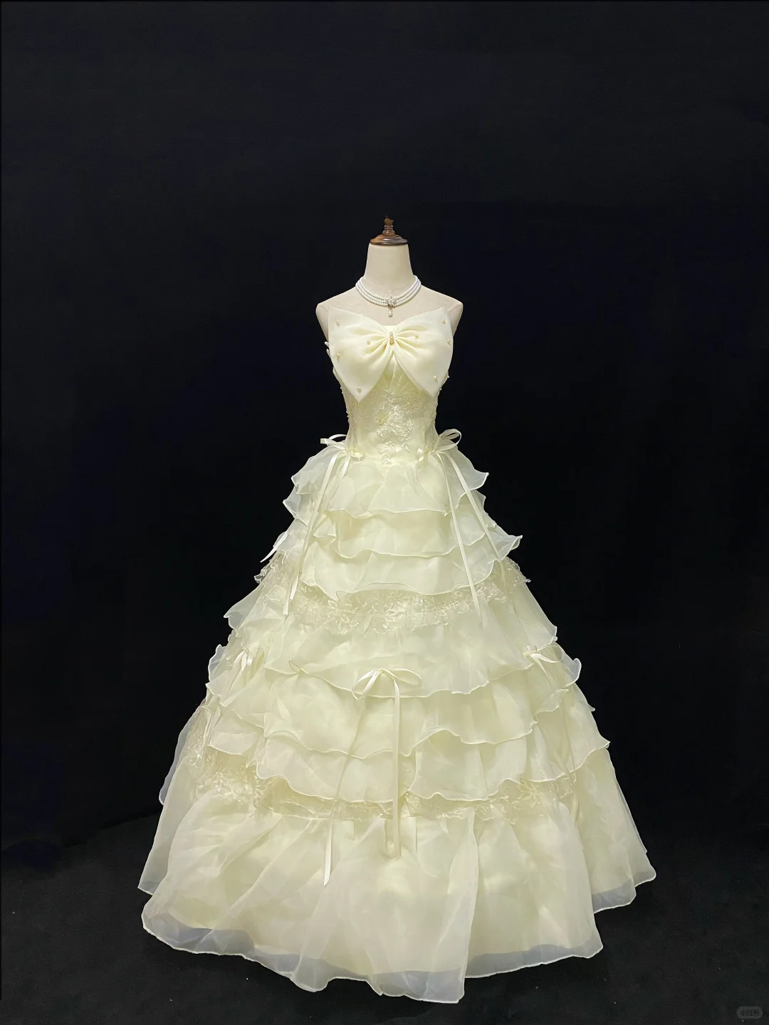 Off-White Strapless Romantic Gown with Bow Detail, Cinched Waist, Fluffy Tiered Skirt, Wedding Dress & Bridal Gown gh8174