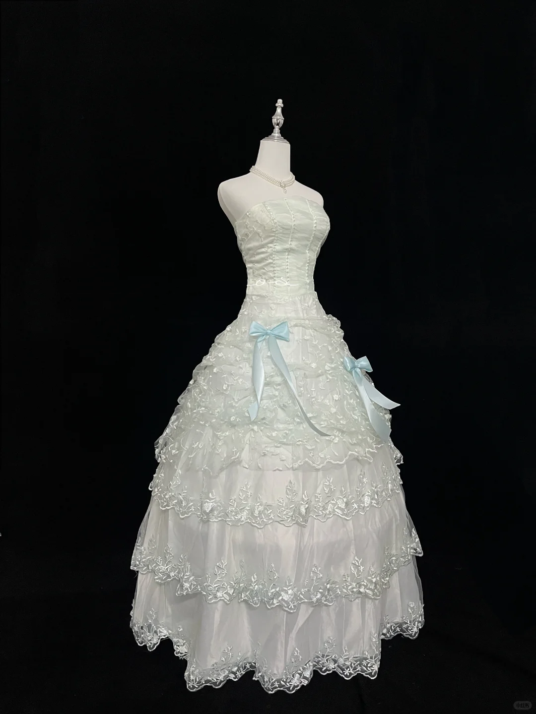 Light Green Fresh Strapless Cinched Waist Voluminous Princess Skirt With Lace Trim Romantic Dress, Wedding Gown gh8041