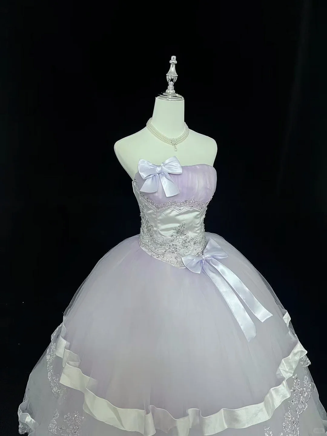 Lavender Strapless Cinched Waist Classic Styling Voluminous Skirt Romantic Dress, Wedding Gown gh7996