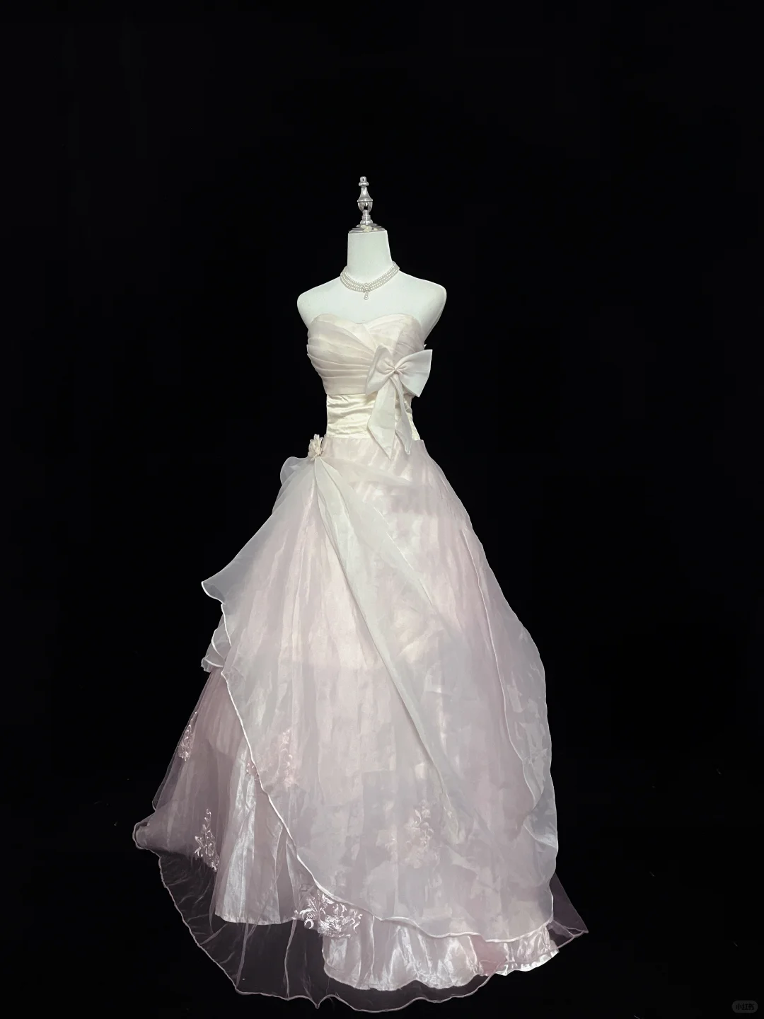 Blush Pink Gradient Strapless, Cinched Waist, Voluminous Gentle Style Skirt Long Romantic Dress, Wedding Gown gh8042