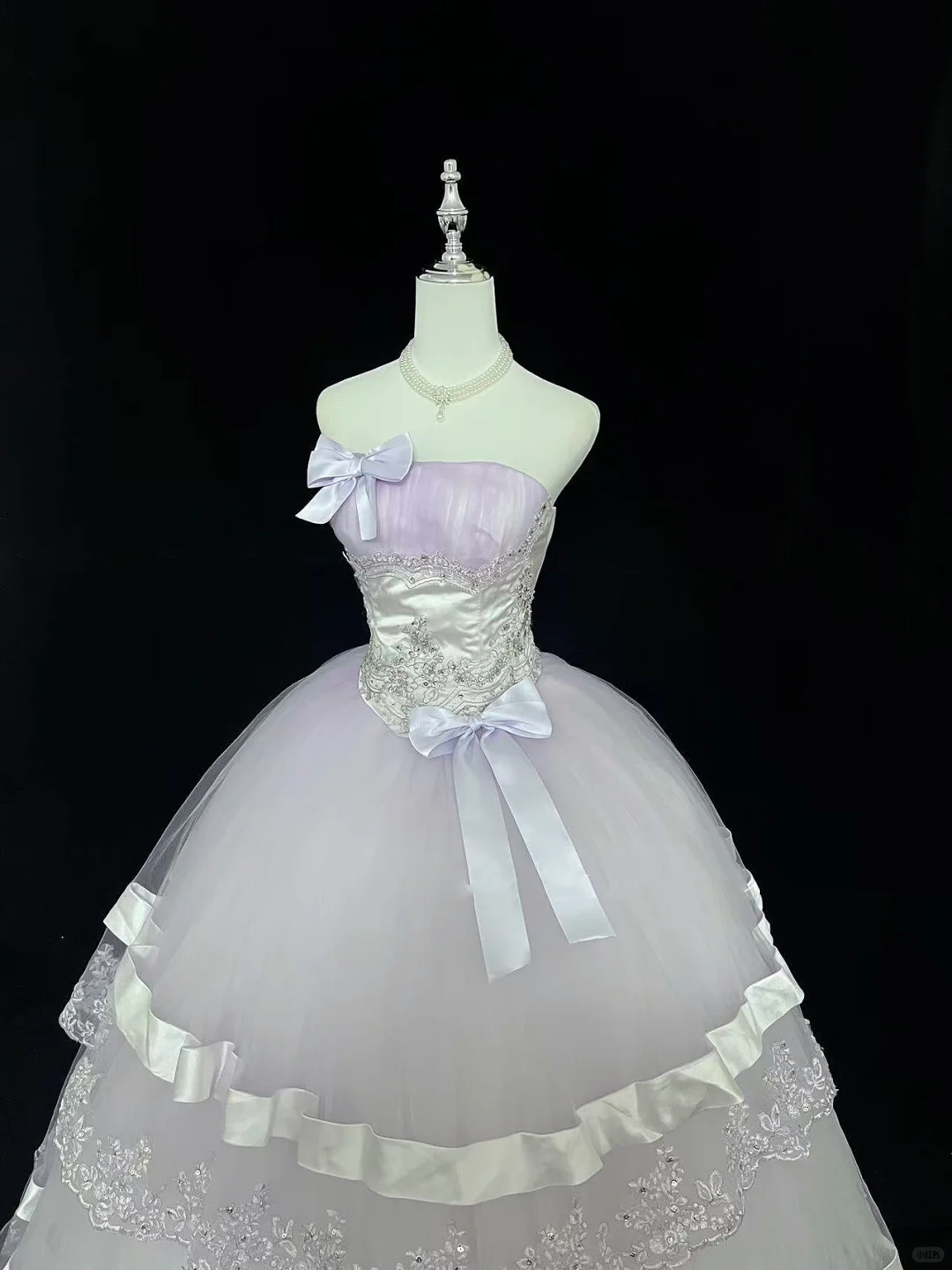 Lavender Strapless Cinched Waist Classic Styling Voluminous Skirt Romantic Dress, Wedding Gown gh7996