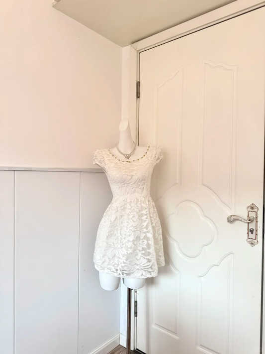 Women Off‑White Homecoming Dress, Cap Sleeve Round Neck With Rhinestone Trim All‑Over Floral Lace Fitted Waist Flared A‑Line Mini Party Dress gh9188