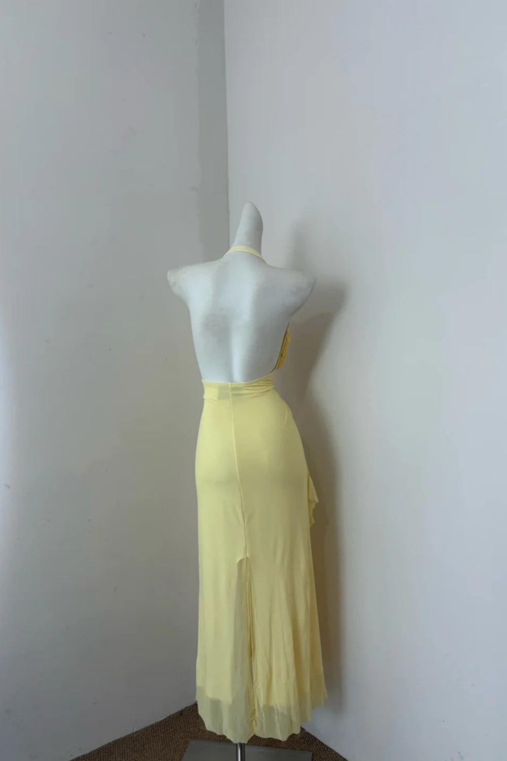 Girlhomeshops - Robe de bal longue en mousseline de soie jaune à volants et bretelles à la mode gh5472