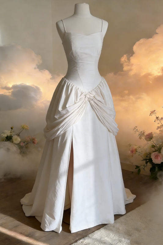 Robe de soirée vintage en satin ivoire, sans bretelles, avec nœud torsadé et traîne fendue (gh6955)