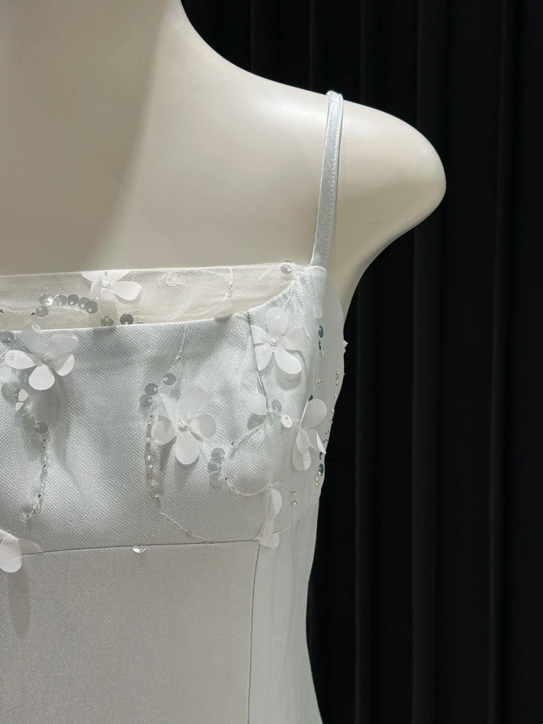 Eisblaues, geblümtes, kurzes Satinkleid für den Schulanfang, Geburtstagspartykleid gh4648