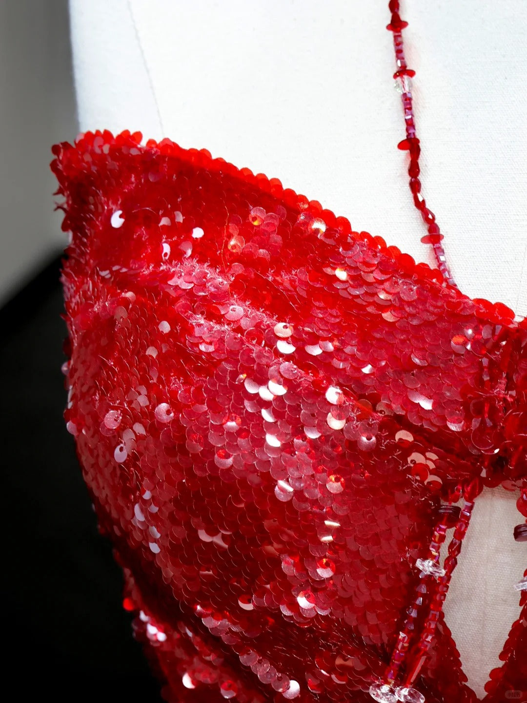 Girlhomeshops - Robe de soirée longue rouge sexy à bretelles et paillettes, élégante, gh5123