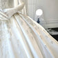 Girlhomeshops--💕Robe de mariée blanche avec des appliques florales et délicates en perles, robe de mariée longue en satin simple gh5443