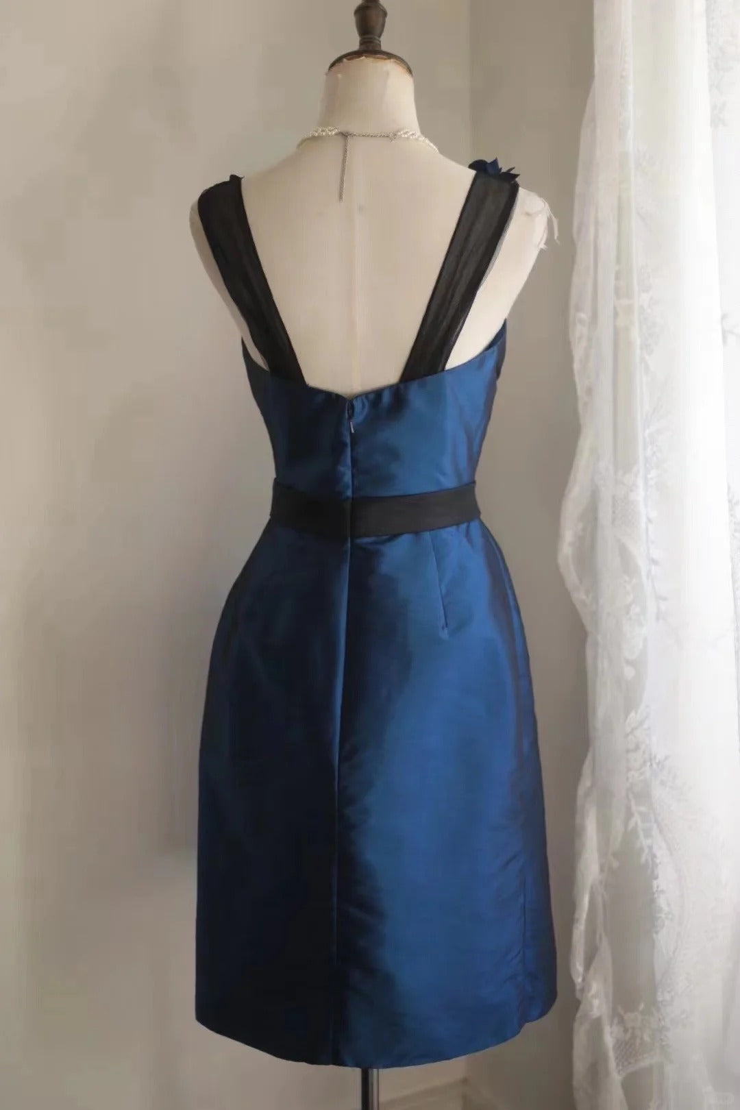 Blaues, geblümtes, kurzes Satin-Heimkehrkleid, Geburtstagspartykleid, kleine Orchidee, gh4304