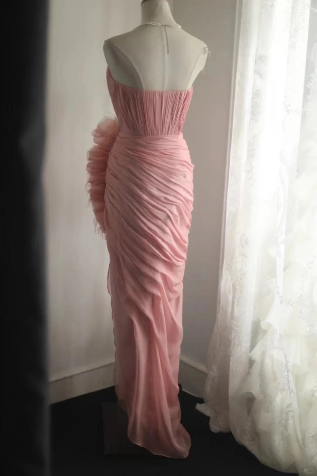 Robe de soirée longue en tulle rose élégante et unique, coupe en biais, plissée irrégulière, en queue de poisson, pour dîner, mariage, cérémonie, anniversaire, gh4079