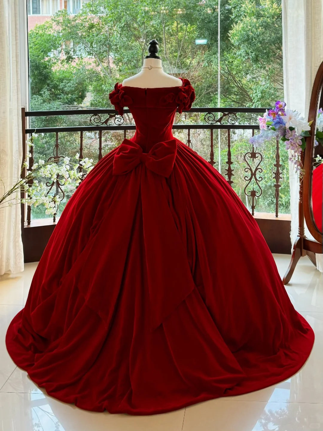 Girlhomeshops-Burgundy Elegant Retro Long Velvet Quinceanera Dresses Prom Dress Graduation Dress Princess gh5005