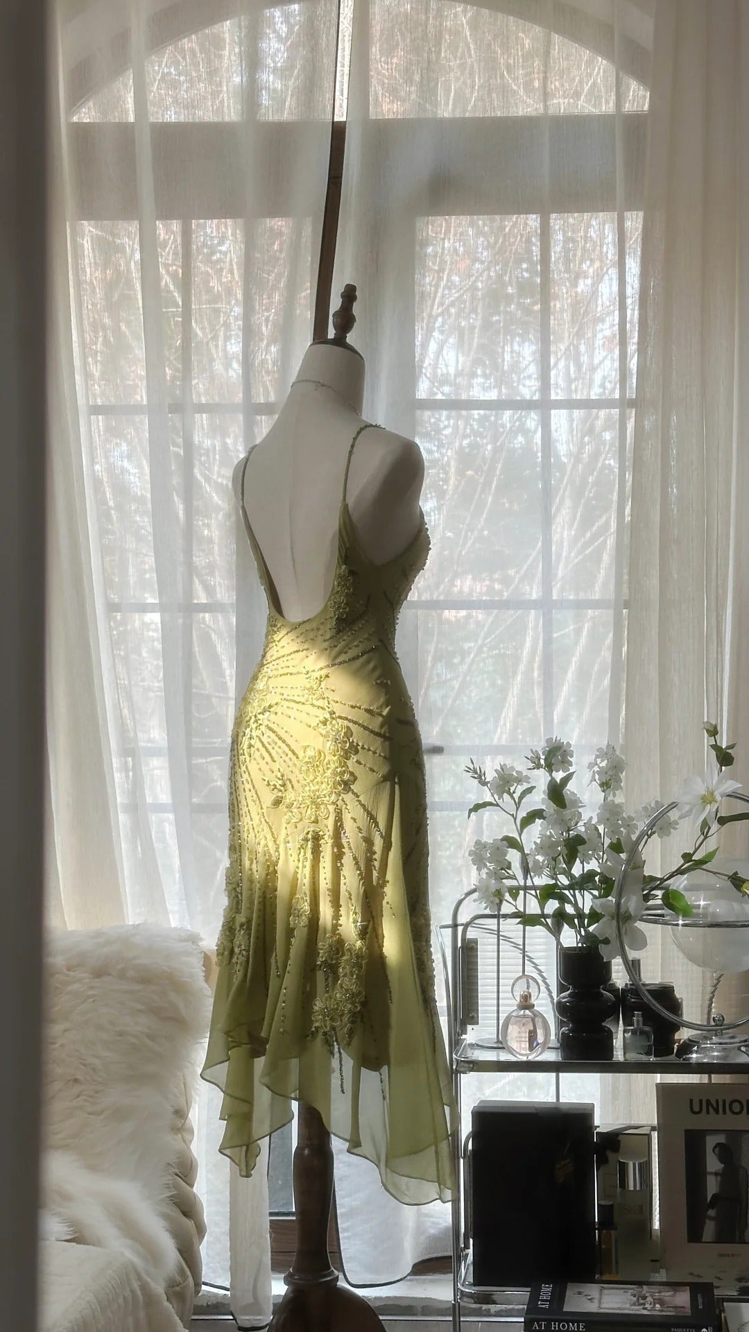 Robe de soirée élégante et romantique verte, à fleurs délicates, avec des appliques et des perles, à bretelles spaghetti, mi-longue/courte, en mousseline de soie, à volants, gh4060