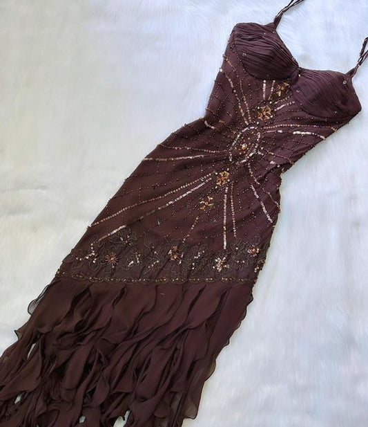 Robe de soirée longue en mousseline de soie perlée à bretelles spaghetti marron magnifique gh3155