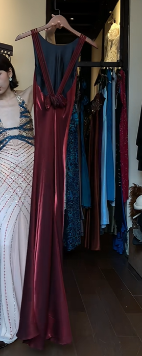 Burgundy Metallic Satin Sleeveless Round Neck Mermaid Evening Gown Long Formal Prom Dress gh9743