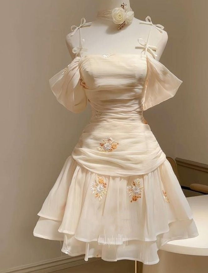 Girlhomeshops - Chiffon Spaghettiträger Blumen Kurzes Homecoming-Kleid gh5141