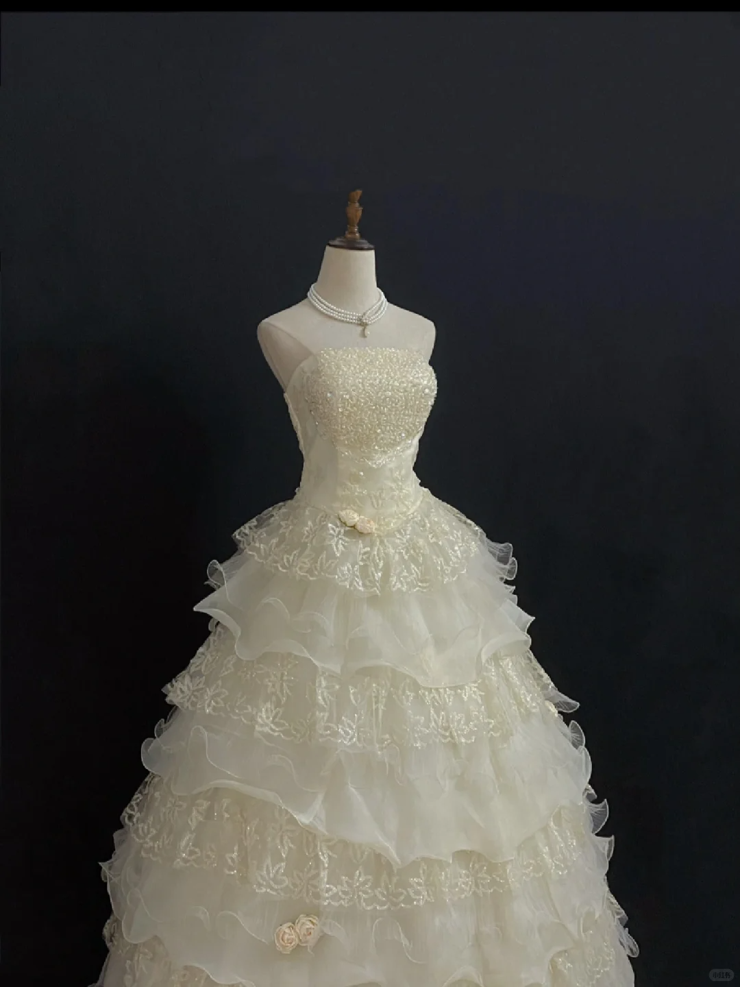 Light Champagne Strapless Long Romantic Gown with Fitted Waist and Fluffy Tiered Cake Skirt, Wedding Dress & Bridal Gown gh8312