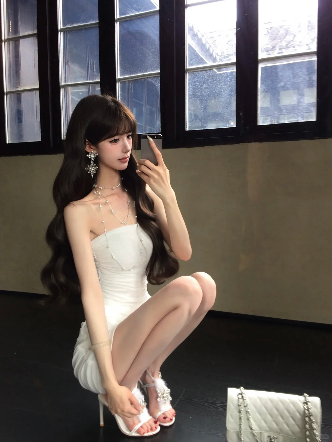 Women Elegant White Strapless Homecoming Dress Ruched Twist Front Bodycon Short Party Dress gh9424