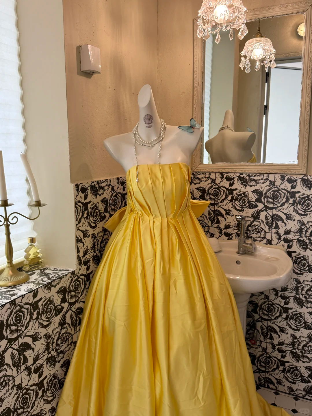 Bright Yellow Strapless Waist-Cinched Voluminous Princess Skirt Elegant Vintage Romantic Dress, Wedding Gown gh7570