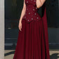 Burgunderfarbenes Ballkleid mit Neckholder und Verzierungen | Luxuriöses Vintage-Maxikleid mit gekreuzter Schleppe für Galabälle gh6475