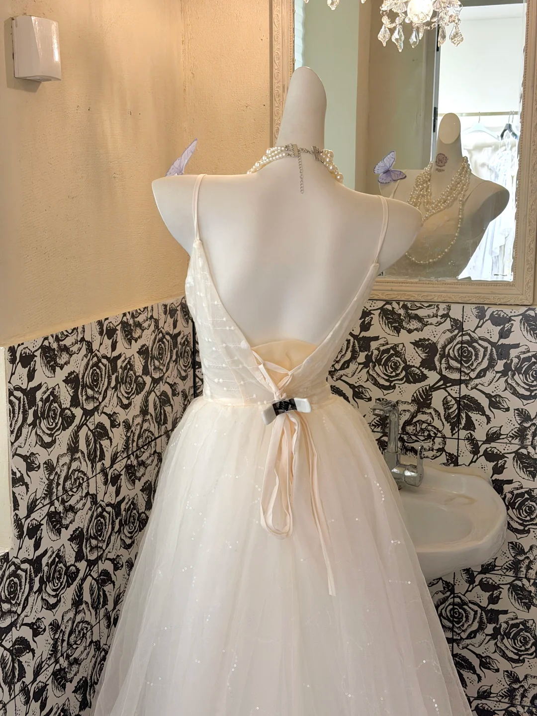 Ivory Spaghetti Straps, Cinched Waist, Slimming Silhouette, Full Flared Tulle Skirt Long Romantic Dress, Wedding Gown gh7820