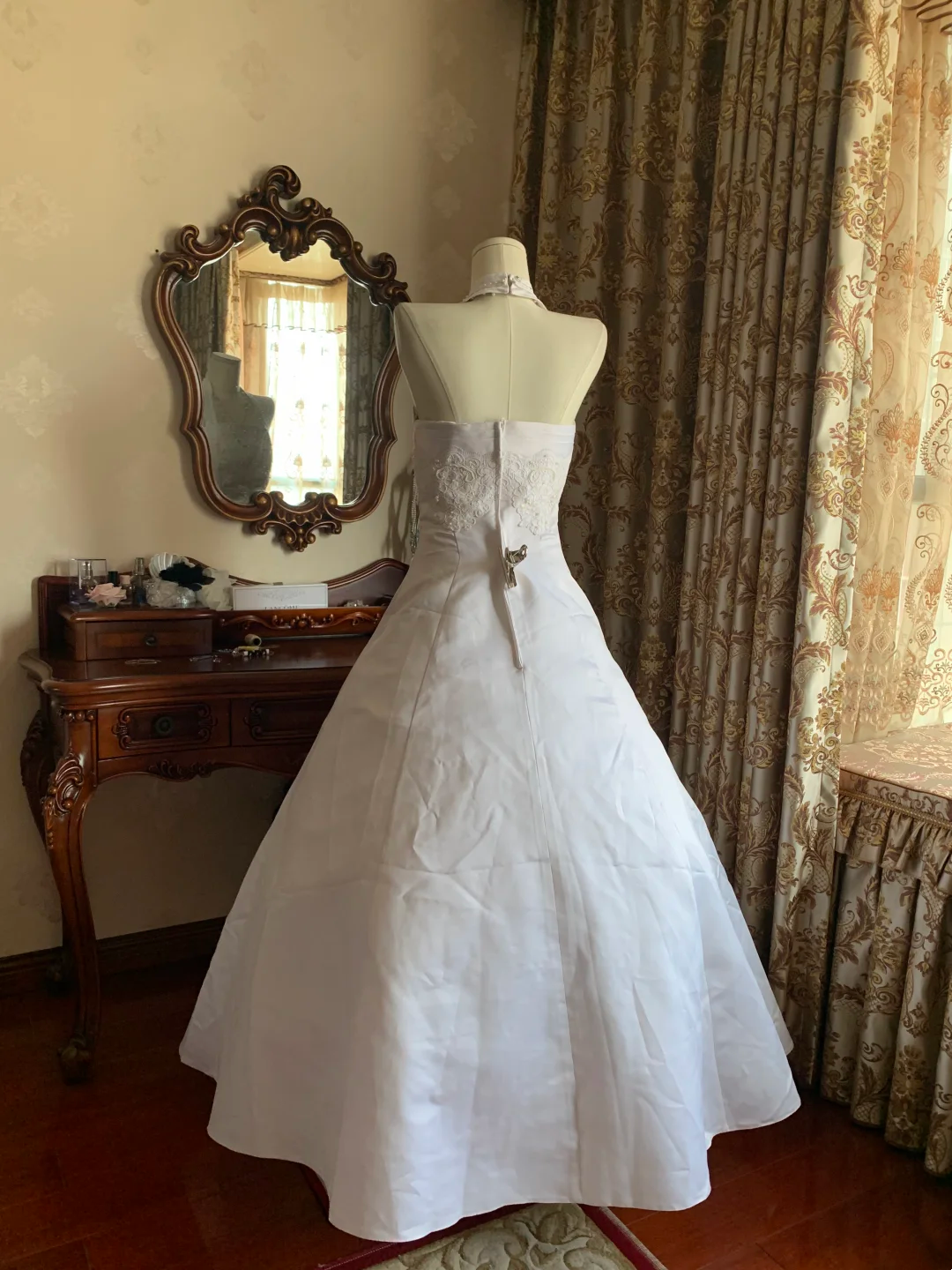 White Halter Waist-Cinched Voluminous Skirt Prom Gown, Evening Formal Dress, Graduation Gown gh7237